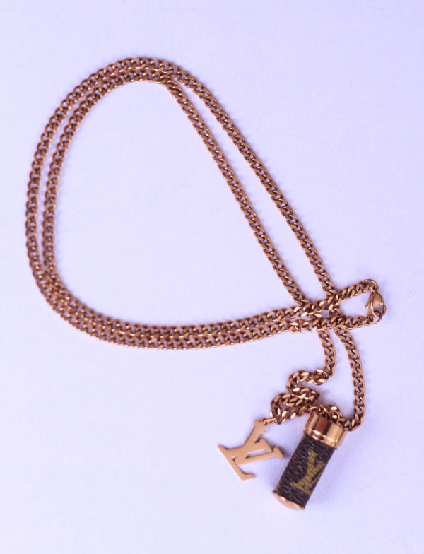 LOUIS VUITTON NECKLACE - GOLD